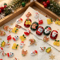 Breloques 3D en résine pour ongles de Noël, 30/50 pièces, assortiment de Père Noël, rennes, cloches, sapins, accessoires de bijoux pour ongles mignons de dessin animé, décorations de manucure