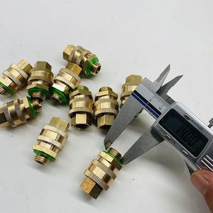 Adaptador de Conector Rápido M14 de Cobre para Pistola de Pulverización de Construcción - Product Image 2