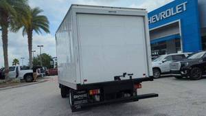 Vente en gros de camionnettes d'occasion 3500HG LCF 4X2 2 portes en cuir foncé avec régulateur de vitesse adaptatif - Product Image 2