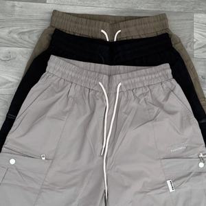 Shorts Bermuda décontractés pour hommes 2025 – Mode urbaine, longueur genou, pour randonnée et course, avec multiples poches, motif uni - Product Image 6