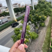 Étui magnétique mat en TPU avec bouton IA pour 18, coque rigide rouge cerise et bords souples pour 18 Pro Max