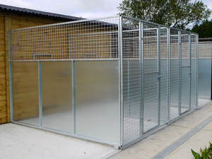 Paneles de Perrera de alambre soldado para interior/exterior galvanizado en caliente de alta resistencia con Fight Guards - Product Image 5