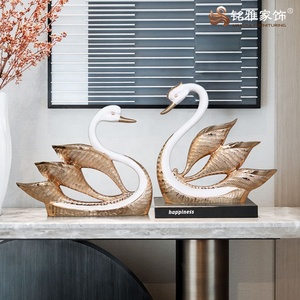 Escultura de resina con forma de <span class=keywords><strong>cisne</strong></span> para decoración del hogar, estatua de animal dorado, adornos wan para pareja, regalo de boda - Product Image 3