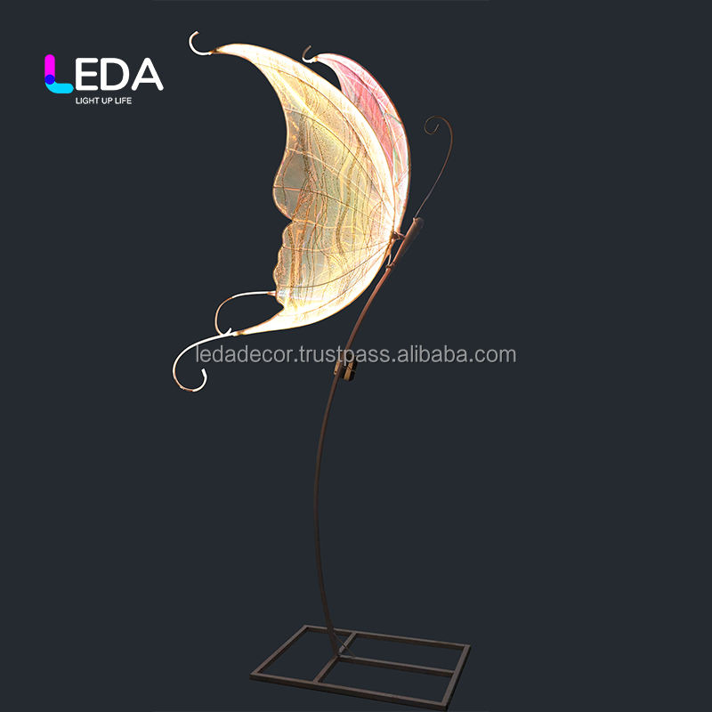 เหลืองอ่อน