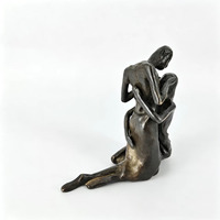 Sculptures d'art abstrait en fonte, faites à la main, durables, représentant un couple qui s'embrasse et s'appuie l'un sur l'autre, pour décoration romantique de la maison, Amoureux