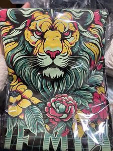 เสื้อยืดคอตตอน 100% ทอเนื้อหนา 240 แกรม พิมพ์ลายสกรีน สตรีทแวร์ ทรงโอเวอร์ไซส์ สำหรับผู้ชายและผู้หญิง  รับทำโลโก้ตามสั่ง - Product Image 3