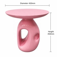 Table d'appoint d'angle en fibre de verre sculptée irrégulièrement, style nordique artistique et créatif, pour chambre et maison
