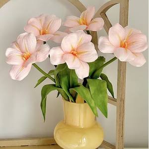 ดอกทิวลิปบราวนี่เทียมคุณภาพสูง ผิวสัมผัสเหมือนจริง ทำด้วยมือ สีขาวชมพู สำหรับตกแต่งห้องนั่งเล่น บ้าน วันวาเลนไทน์ - Product Image 4