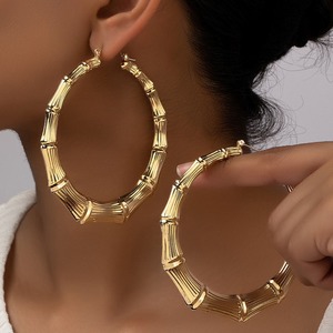 Pendientes de Aro con Diseño de Nudo de Bambú, Color Dorado, Joyería de Moda para Fiestas, Material de Aleación de Zinc, Poste de Acero Inoxidable - Product Image 1