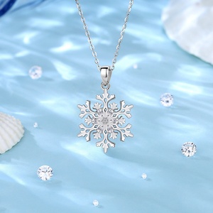 Bijoux en argent sterling 925 plaqué <span class=keywords><strong>or</strong></span> 18 carats collier pendentif en forme de flocon de neige en zircon cubique pour les cadeaux de Noël - Product Image 4