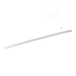 La cromatura automobilistica in acciaio inossidabile è adatta per le strisce di rivestimento del portellone posteriore del tronco 2023 <span class=keywords><strong>CRV</strong></span> <span class=keywords><strong>Honda</strong></span> - Product Image 1