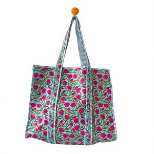 กระเป๋าโท้ทผ้าฝ้ายลายดอกไม้สไตล์โบฮีเมียนแบบเปิดด้านบนพร้อมลายปัก - Product Image 1