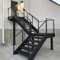 Escalier extérieur en acier sur mesure pour balcon résidentiel, fabrication directe en usine