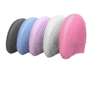Gorro de natación de silicona estilo gota de agua 240x185mm elástico para adultos con impresión de colores personalizados - Product Image 2