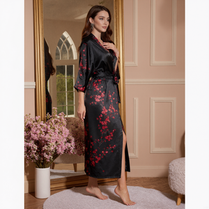 Lumee jubah Satin wanita baru dengan motif bunga prem merah Satin hitam, jubah pengantin, piyama Satin. - Product Image 2
