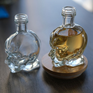 Botella <span class=keywords><strong>de</strong></span> Licor <span class=keywords><strong>de</strong></span> Vidrio Transparente <span class=keywords><strong>de</strong></span> 50ml/100ml, Mini, en <span class=keywords><strong>Forma</strong></span> <span class=keywords><strong>de</strong></span> <span class=keywords><strong>Calavera</strong></span>, <span class=keywords><strong>con</strong></span> Tapa <span class=keywords><strong>de</strong></span> Rosca, para Whisky, <span class=keywords><strong>Vodka</strong></span>, Bebidas Energéticas, en Oferta - Product Image 4
