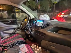 D'occasion Ford White Ambulance Quatre Roues - Product Image 5