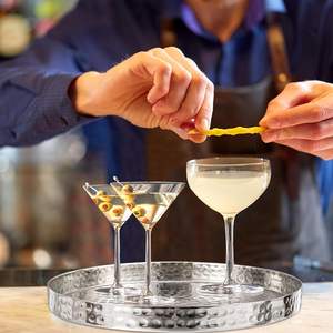 Plateau décoratif en aluminium antirouille avec finition élégante pour l'affichage décoratif servant des collations boissons pièce d'accent pour n'importe quelle pièce - Product Image 5