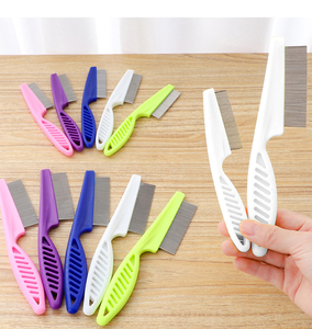 Peigne à poils d'animaux en plastique pour l'épilation des chats et des chiens - Product Image 1