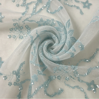 Tissu en maille de polyester à séchage rapide, brodé de perles et de sequins, motif floral bleu clair de luxe, pour robe de mariée ou de soirée