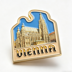 Pin Esmaltado de la Catedral de San Esteban de Viena - Chapado en Oro, Metal con Impresión UV, Souvenir de Viaje para el Día del Padre - Product Image 2