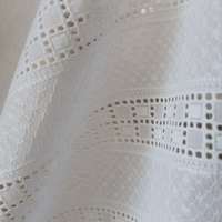 Tissu en voile de coton écologique jacquard léger à prix abordable, méthode d'impression brodée à œillets pour chemises et sacs – Vente chaude