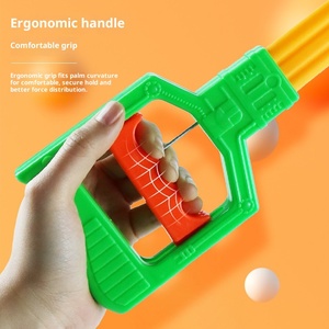 Jouet bras mécanique style TikTok avec télécommande, ramasse des objets, jouet attrape-objets amusant pour enfants, design créatif en plastique - Product Image 4