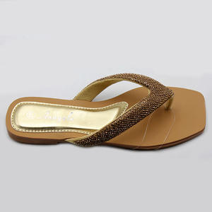 Chaussures personnalisées pour dames pantoufles plates et décontractées à la mode avec strass <span class=keywords><strong>sandales</strong></span> de plage pour femmes <span class=keywords><strong>sandales</strong></span> <span class=keywords><strong>Oran</strong></span> pantoufle à lanières décontractées pour l'extérieur - Product Image 3