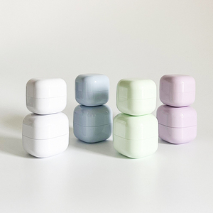 Độc đáo nhựa vuông <span class=keywords><strong>Jar</strong></span> mỹ phẩm gói 50g 30g <span class=keywords><strong>15g</strong></span> đầy màu sắc Kem cơ thể <span class=keywords><strong>Jar</strong></span> với nắp đậy - Product Image 1