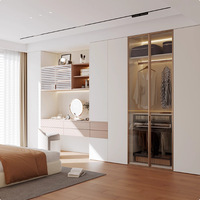 Ensemble complet de personnalisation de chambre moderne et simple avec portes vitrées, dressing, armoires, coiffeuses et baies vitrées