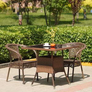 Haute qualité extérieur jardin patio Restaurant salle à manger meubles en rotin <span class=keywords><strong>Table</strong></span> et chaise 4 <span class=keywords><strong>personnes</strong></span> siège Pe rotin meubles d'extérieur - Product Image 4