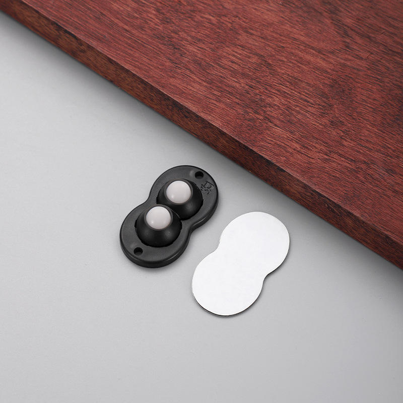 ลูกปัดพลาสติกสีดำ2เม็ด