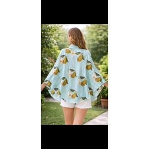 Camisa de mujer con botones y mangas tipo kimono, estampado de peras a rayas azul claro, corte holgado informal, top de primavera y verano - Product Image 4