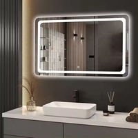 Miroir de salle de bain éclairé intelligent à écran tactile rectangulaire en aluminium avec rétroéclairage LED argenté moderne 2025 pour hôtels