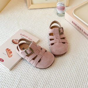 Sandalias Romanas Huecas para Niños, Estilo Coreano, Verano 2025, Plataforma para Niñas, Birkenstocks, Zapatos con Punta Cerrada y Cierre de Velcro para Niños - Product Image 4