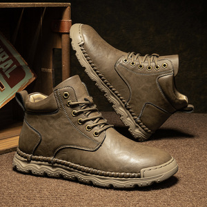 L'usine propose la vente en gros de bottes de neige western en cuir véritable, fabriquées à la main, qui sont chaudes, confortables et respirantes. - Product Image 1