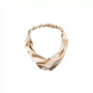 Accessoires pour femmes : Bandeaux élastiques en satin couleur unie, doux et absorbants - Product Image 2