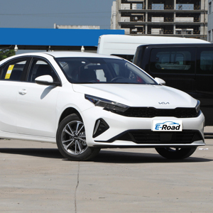 <span class=keywords><strong>Kia</strong></span> K3 2023 1.5L IVT Comfort Edition 4 portes 5 places Berline 115 ch Essence Nouveau Véhicule - Product Image 1