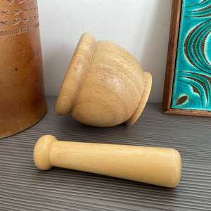 Ensemble mortier et pilon en bois de haute qualité presse-ail fait à la main pour une utilisation en cuisine à bas prix de HUMAYUN WORLD CRAFTS - Product Image 3