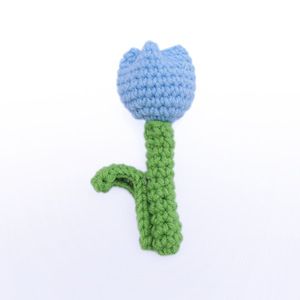 Colgante de tulipán tejido, llavero de flor, accesorio de ropa, colgante de tulipán tejido a mano - Product Image 4