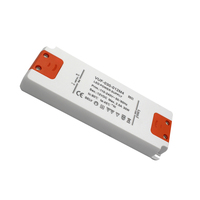 Transformateur d'alimentation LED de classe 2 SAA CE 20W 25W 30W 12V 24V DC pour bande LED et lustre