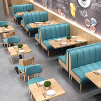 Prix d'usine canapés muraux nordiques ensembles de table et de chaises en bois massif meubles commerciaux confortables pour café et restaurant personnalisés