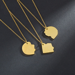 Chaîne ajustable en plaqué or 18 carats avec pendentif en forme de 4 cœurs en forme de puzzle Bestfriend Diy Name Necklace Bijoux en acier inoxydable - Product Image 5