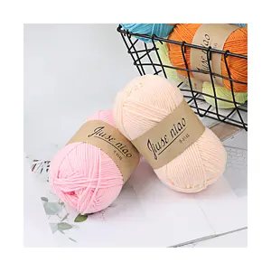 Factory direct sales of 5ply high-quality milk cotton yarn, 60% cotton and 40% acrylic yarn for manual weaving