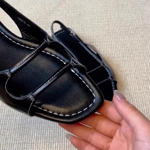 Sandales plates en peau de mouton pour femmes, à bout ouvert, avec bride à la cheville, style minimaliste français, à bout carré, sandales romaines pour les vacances à la plage - Product Image 3