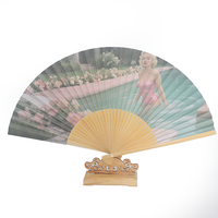 Éventail en bambou traditionnel personnalisé avec motifs floraux peints, design DIY sport/ange, portable, idéal pour événements promotionnels et souvenirs.