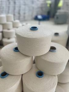 Fil à tricoter à bas prix en matériaux recyclés, Open End Knitting Yarn Ne 8S/1, 80% coton recyclé, 20% polyester, mélange CVC, pour gants de travail - Product Image 3