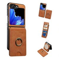 Étui en TPU pour Samsung Galaxy Z Flip 5 avec support magnétique de style - et emplacement pour cartes de crédit