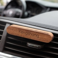 Diffuseur de parfum pour voiture en bois de noyer noir, sans parfum, rechargeable, avec clip pour grille d'aération et noyau en coton remplaçable