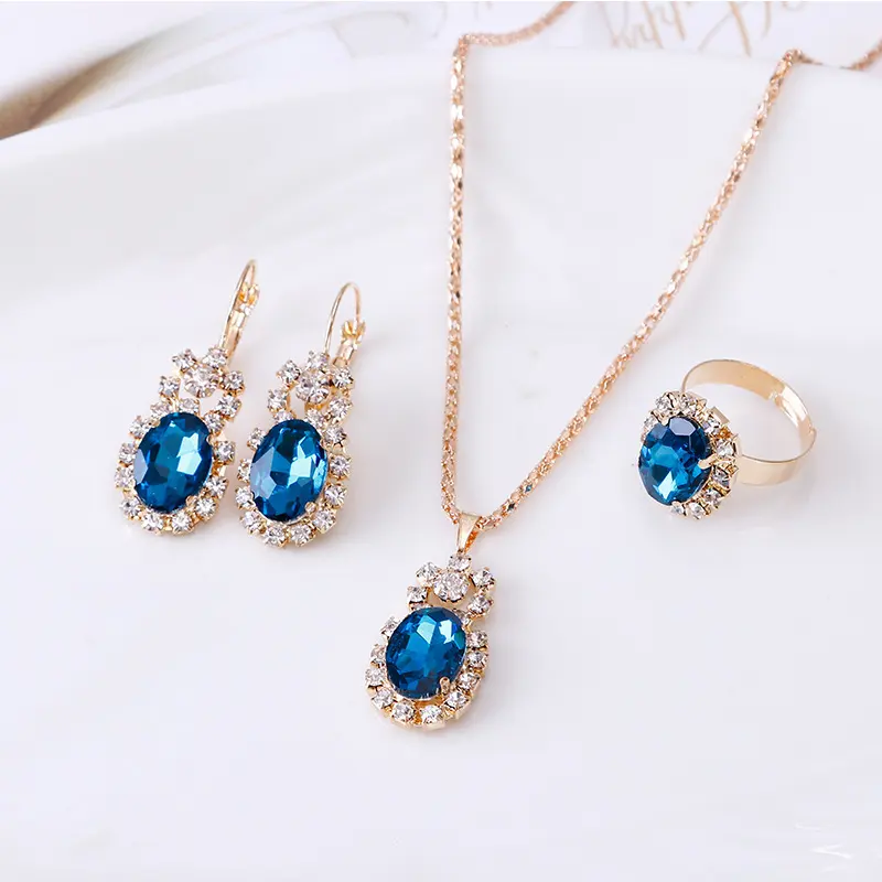 Perhiasan pernikahan pengantin Dubai murah Set tiga potong liontin Oval bulat anting kalung kristal Set cincin